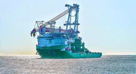 Offshore Heavy Lift Crane tackles both ends of the contest for greener energy    - анонс